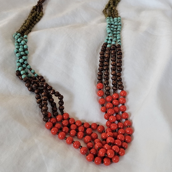 Southern red agate and turquoise w wooden beads and green beads 24" LOT#317 - Picture 9 of 9